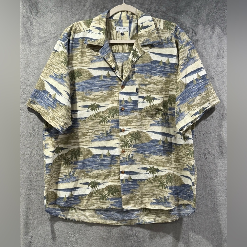 Moschino Rare Hawaiin Island Print Cotton Short Sleeved Shirt Size XL Vintage